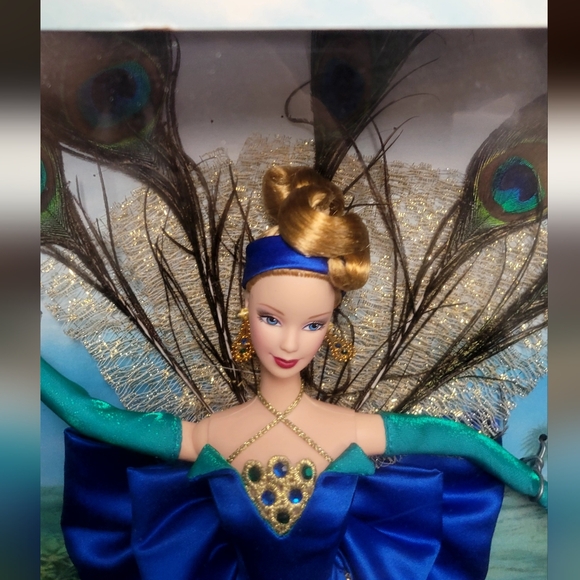 1998 Birds of Beauty The Peacock Barbie doll. Never Been Unboxed - Picture 2 of 7